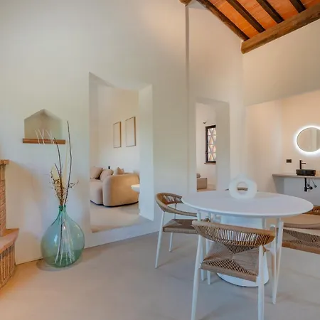 Tenuta Alela Farma *